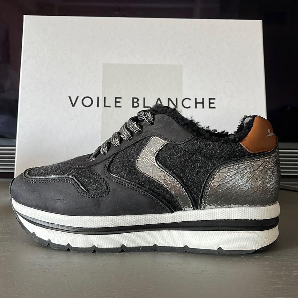 VOILE BLANCHE Black/Silver Platform Sneaker, Size 37, in Original Box